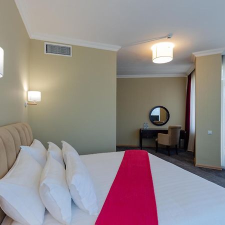 Hotel Aisi Batumi Kültér fotó