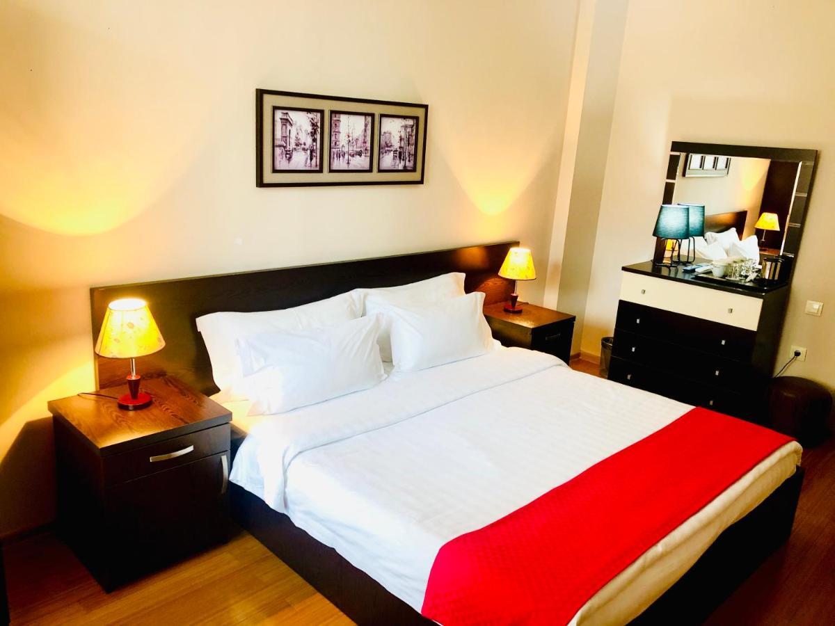Hotel Aisi Batumi Kültér fotó