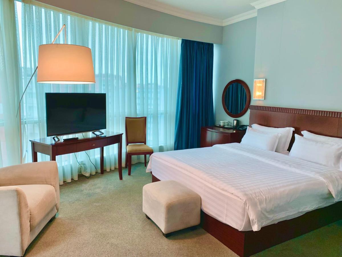 Hotel Aisi Batumi Kültér fotó