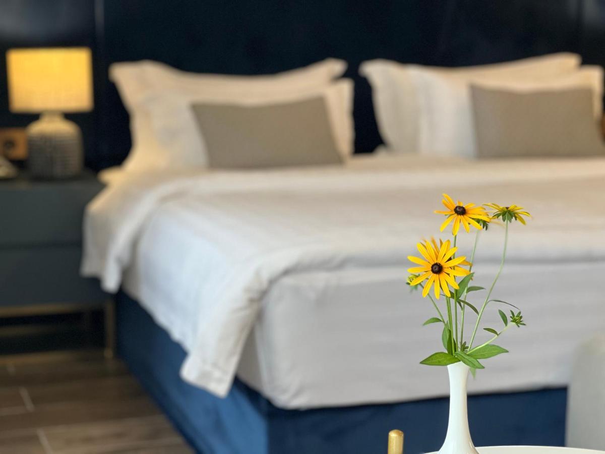 Hotel Aisi Batumi Kültér fotó