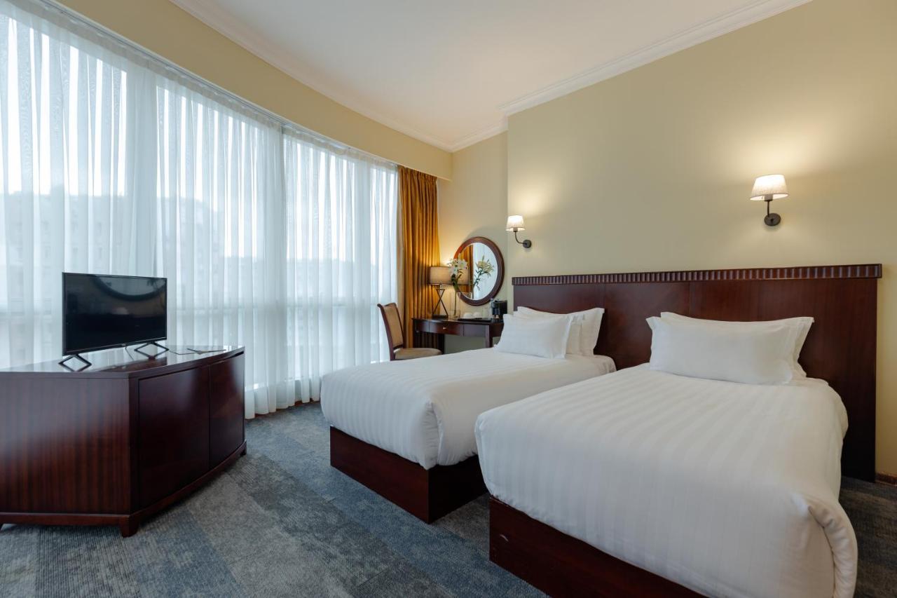 Hotel Aisi Batumi Kültér fotó