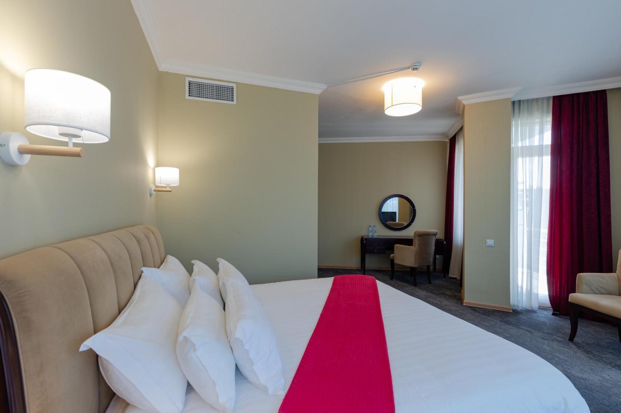 Hotel Aisi Batumi Kültér fotó