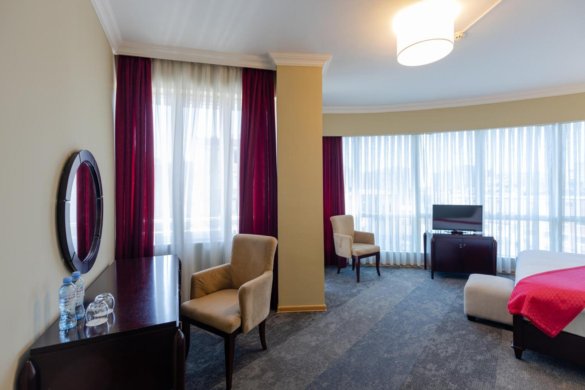 Hotel Aisi Batumi Kültér fotó