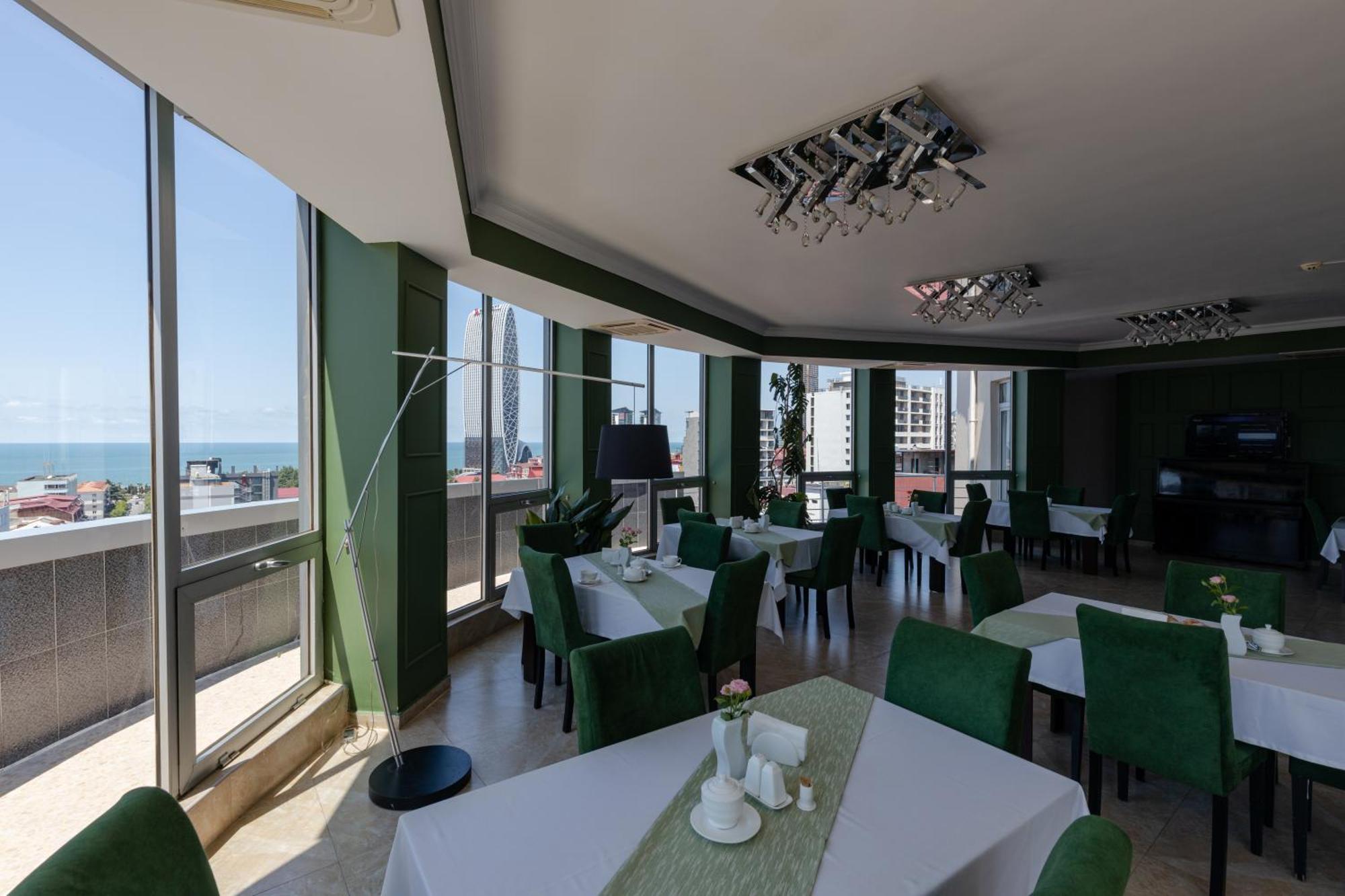 Hotel Aisi Batumi Kültér fotó
