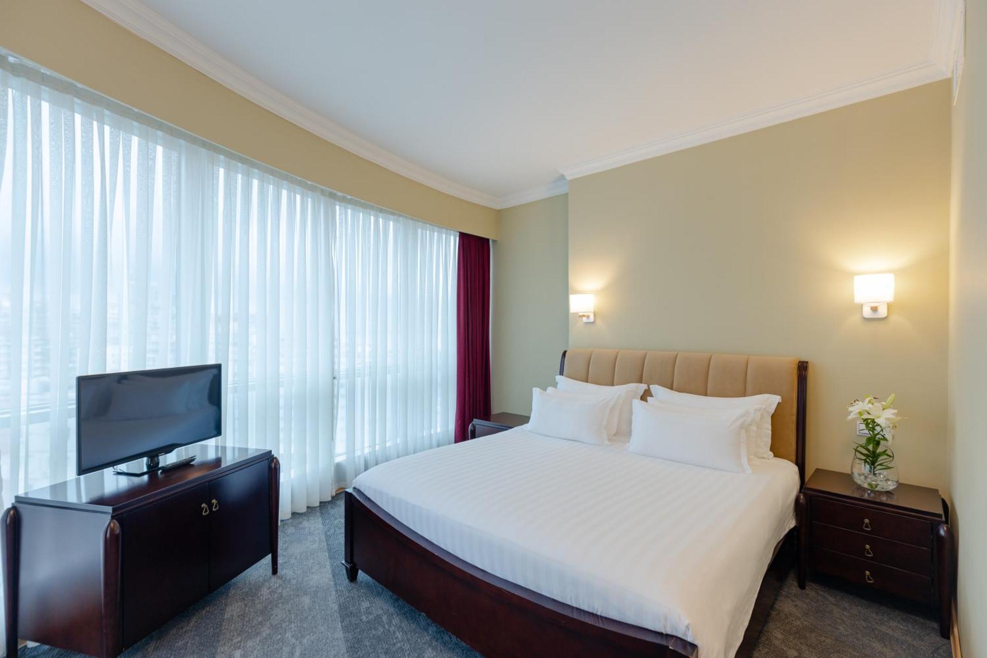 Hotel Aisi Batumi Kültér fotó