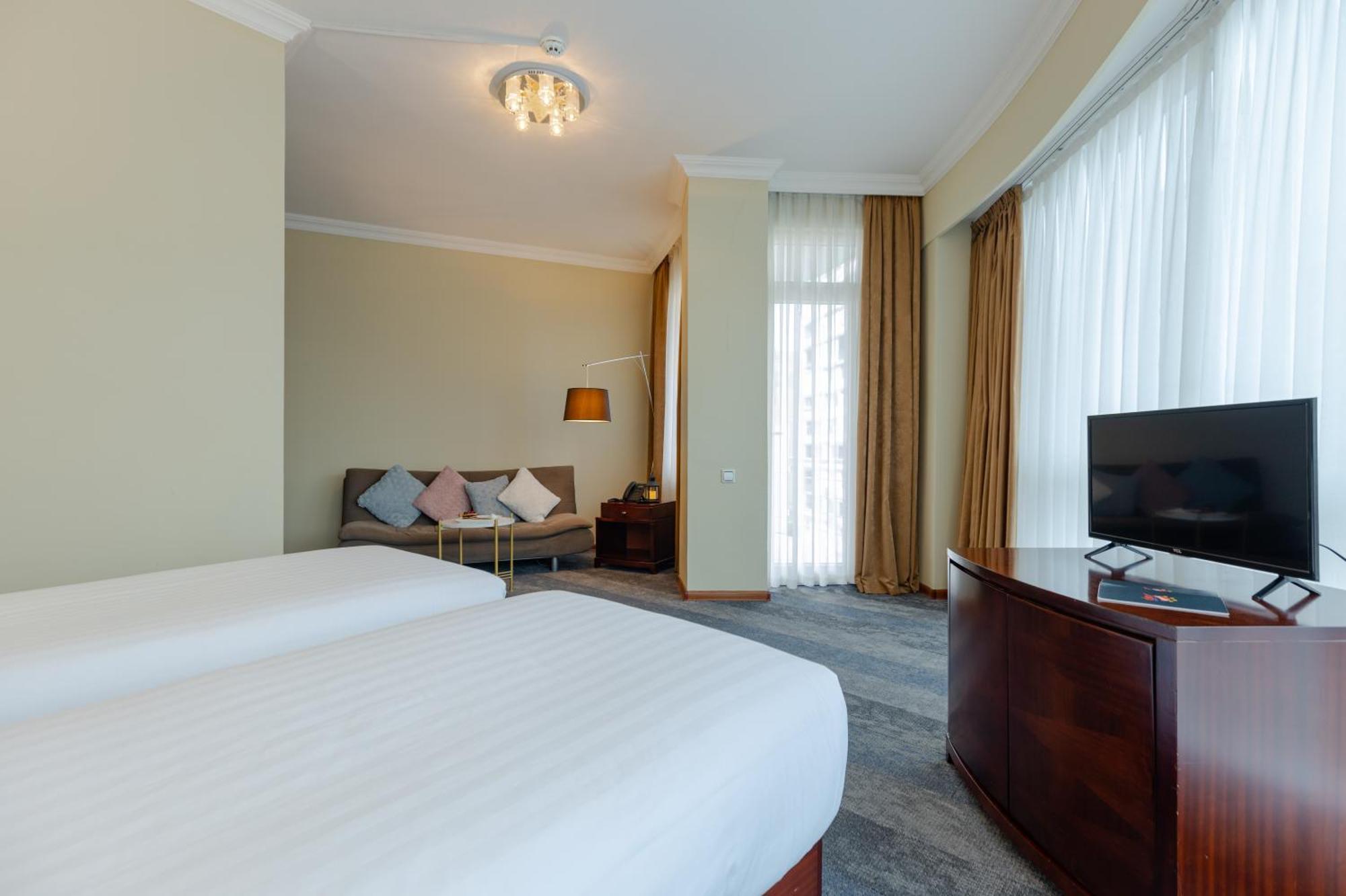 Hotel Aisi Batumi Kültér fotó